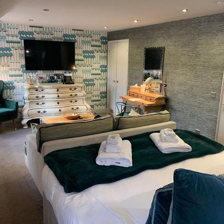 No33 Thornham Boutique Suites エクステリア 写真