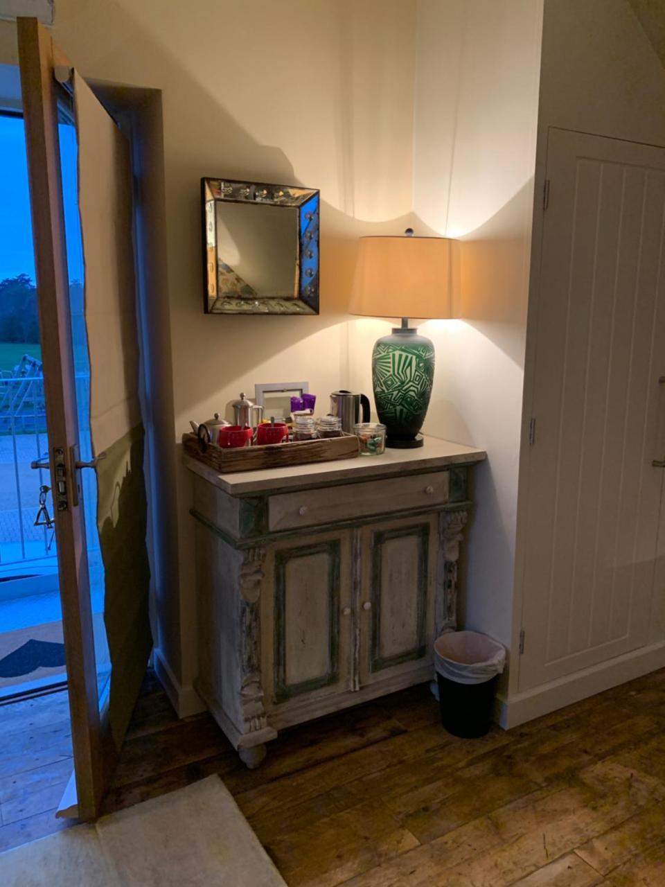 No33 Thornham Boutique Suites エクステリア 写真